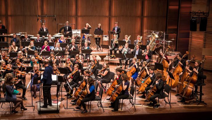 D.S.M.G. Krashna Musika orkest (foto Eduardus Lee)