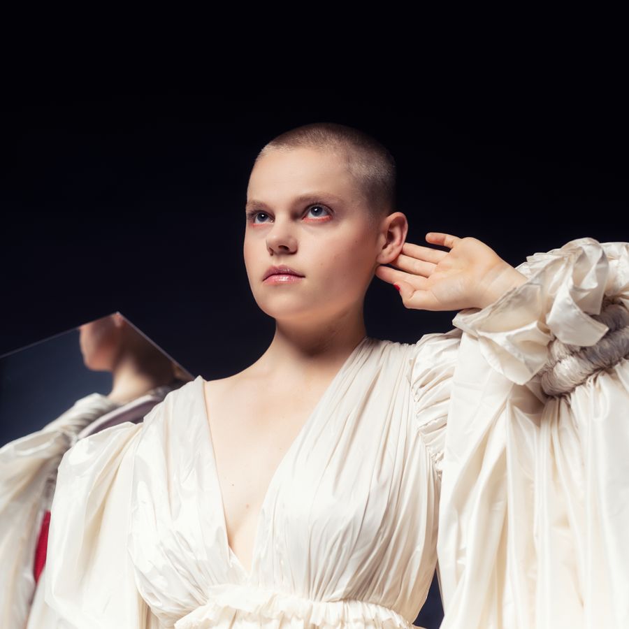 Diamanda Dramm (foto Juri Hiensch)