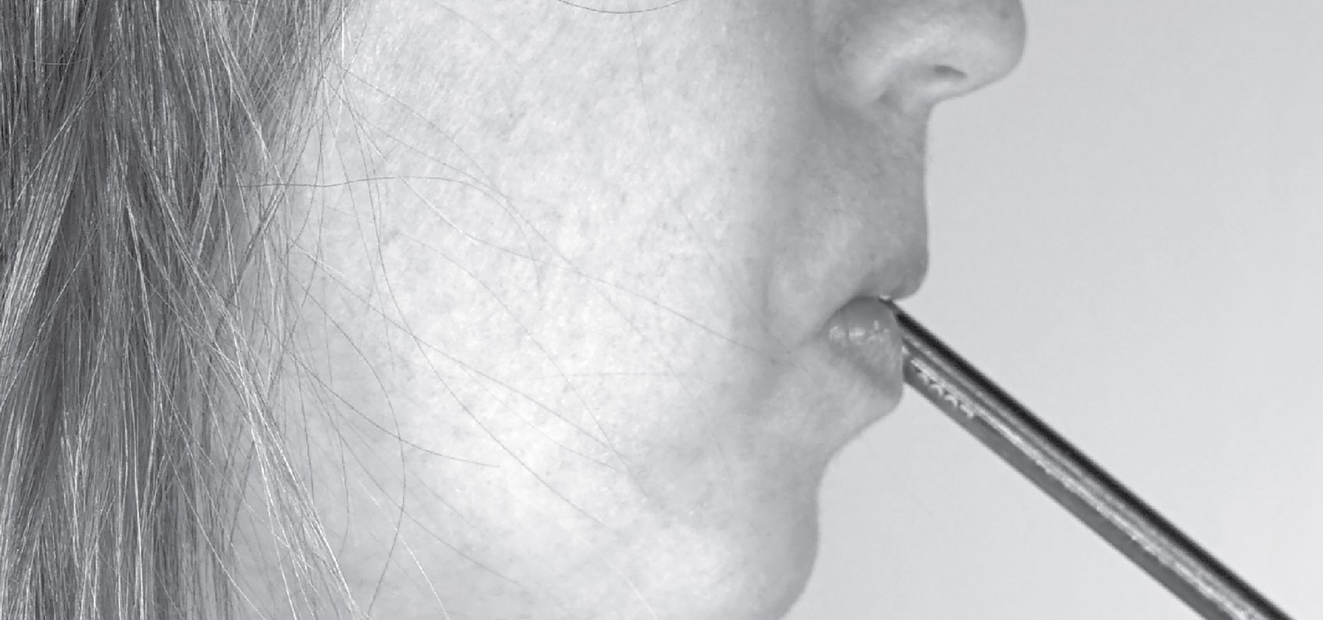 Sarah Hennies - SOVT (foto Mara Baldwin)