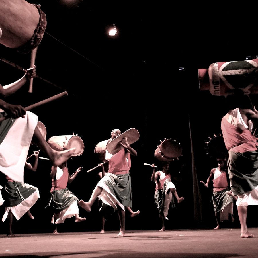 Master Drummers of Burundi (foto Roland Dumont)