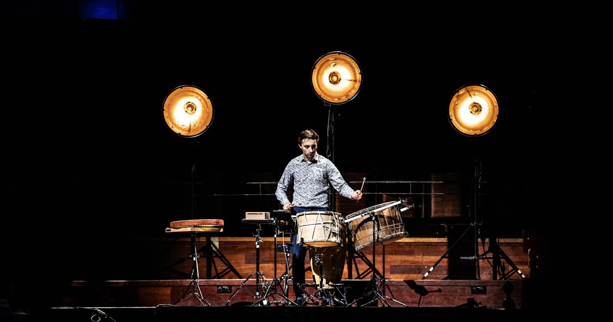 Aguas da Amazonia van Philip Glass   — The DOMNIQ Group