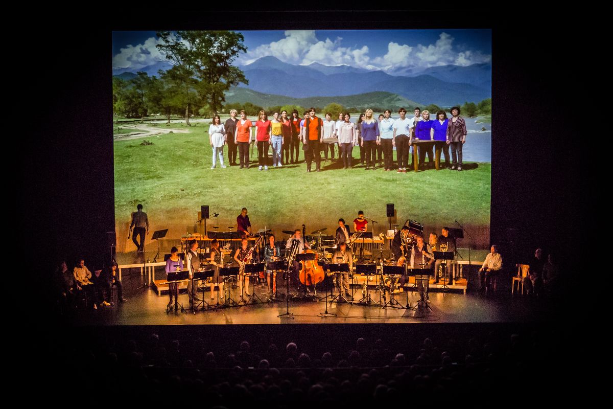 NBE Lach, huil, bid en bemin (foto Peter Lodder)