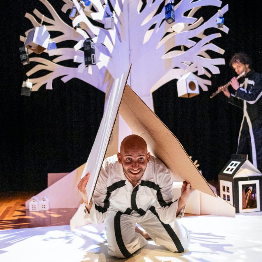 Thuis Best (foto Moon Saris)