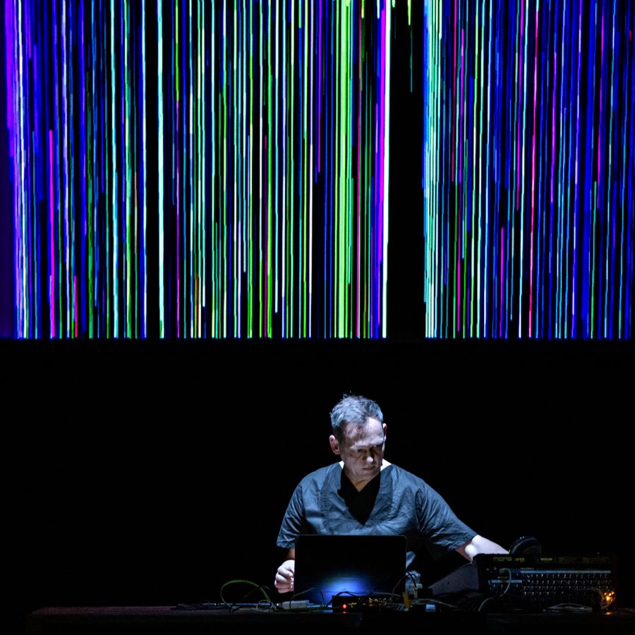 Alva Noto (foto Pieter Kers)