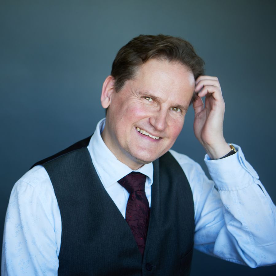 Olli Mustonen (foto Laura Malmivaara)