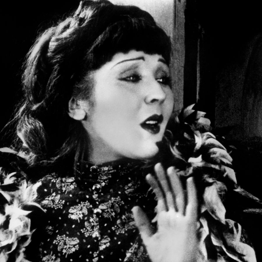 Catherine Hessling (Nana)