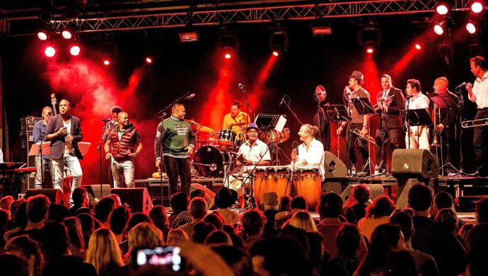 Nils Fischer & Timbazo (foto Eric van Nieuwland)