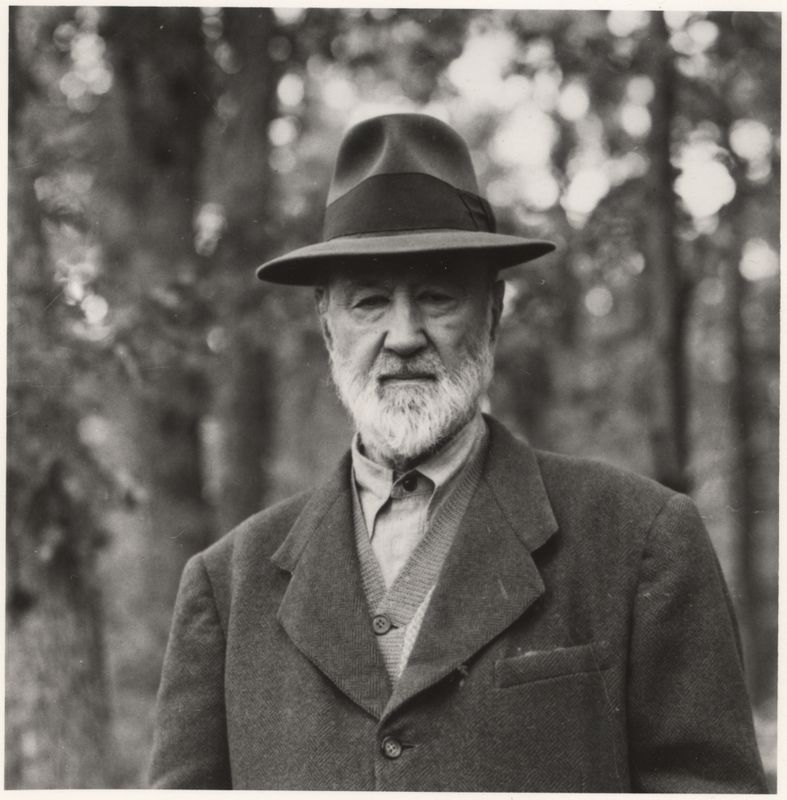 Charles Ives, West Redding, Conn., c. 1946 (Halley Erskine, courtesy of the Irving S. Gilmore Music Library at Yale University)