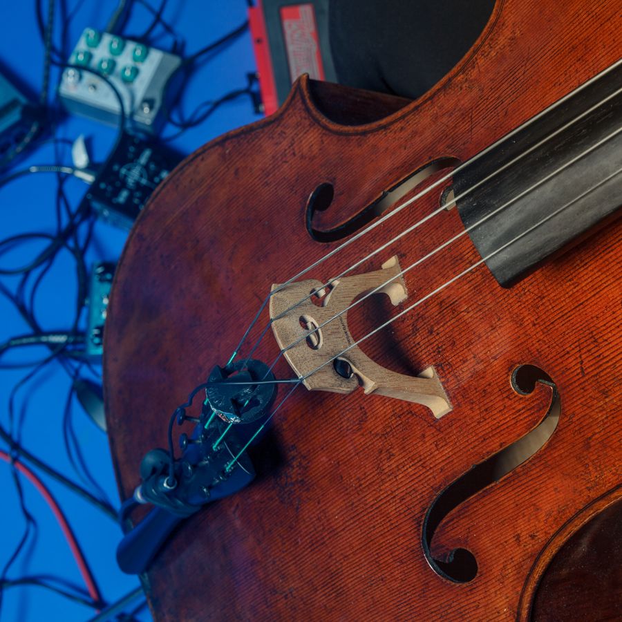 Cello en pedalen © Eddo Hartmann