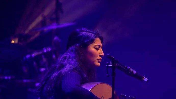 Jawa Manla (foto Peter Lodder)