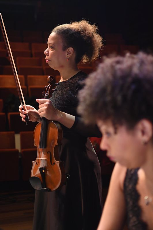 Mirelys Morgan + Madarys Morgan