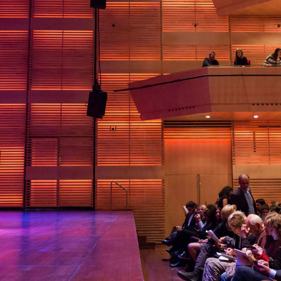 Grote Zaal Muziekgebouw aan \'t IJ (foto Martina Simcovicova)