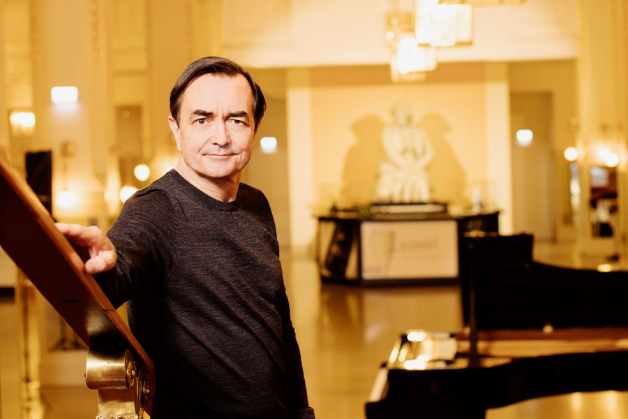 Pierre-Laurent Aimard (foto Julia Wesely)