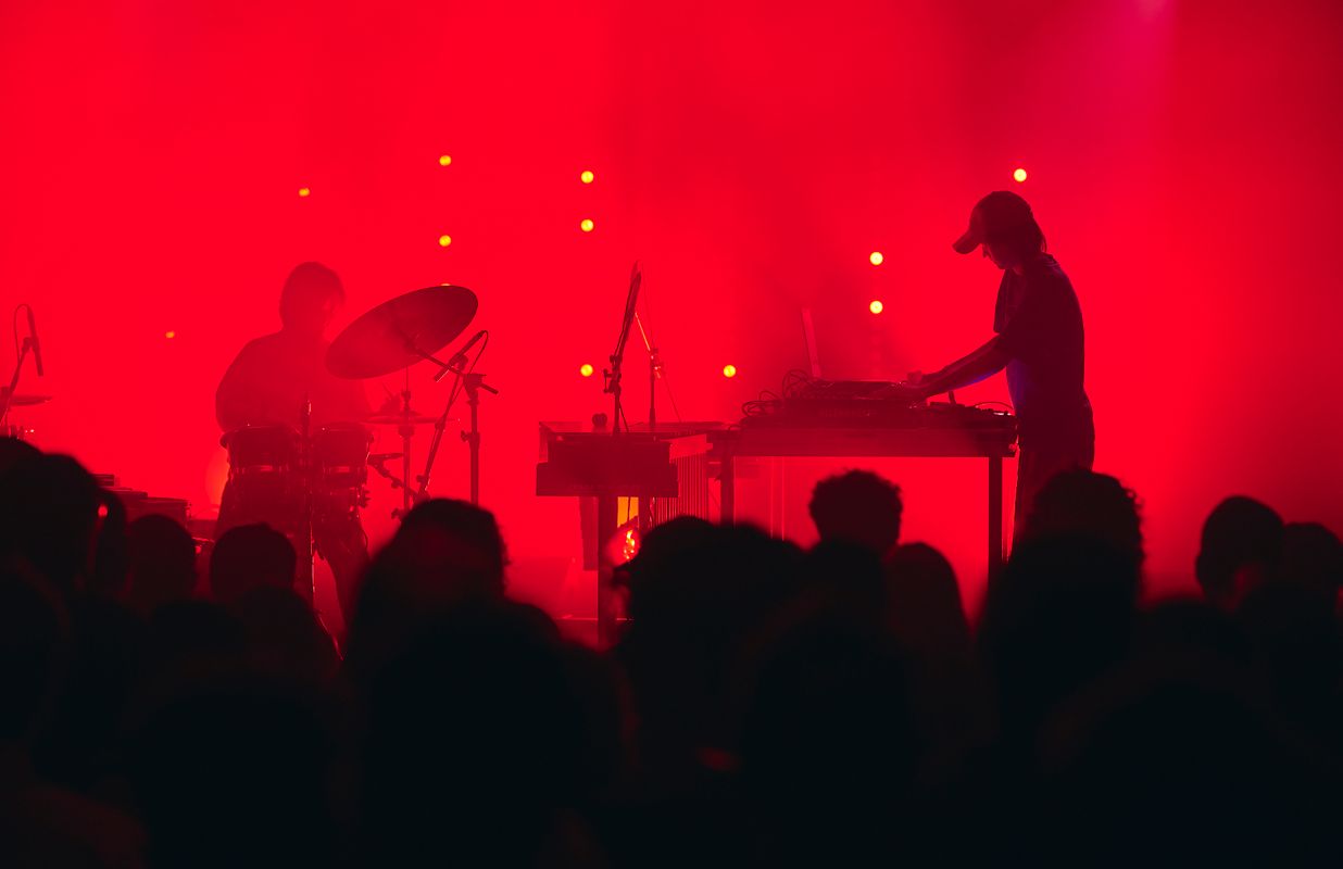 Valentina Magaletti & upsammy (©Bruno Aiello Destombes)