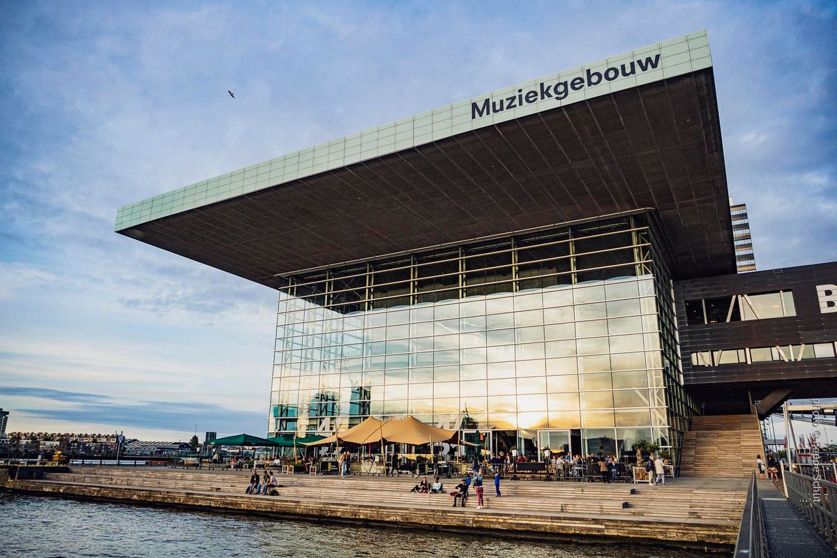 Muziekgebouw aan 't IJ (foto Nico Alsemgeest)