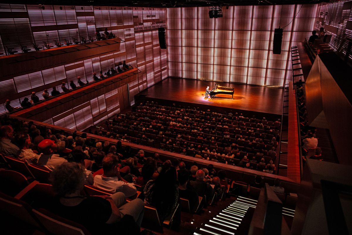 Muziekgebouw aan 't IJ - Recital Alexandre Tharaud 1 (foto Melle Meivogel)