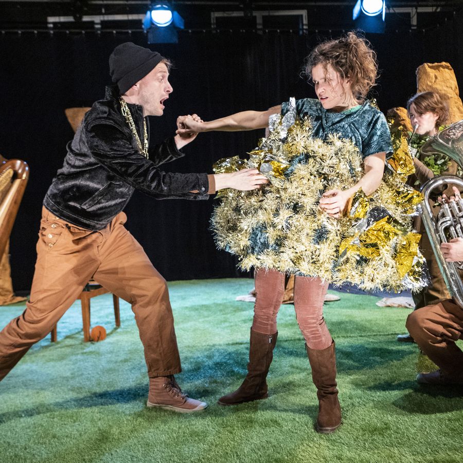 Het Boompje (foto Moon Saris)