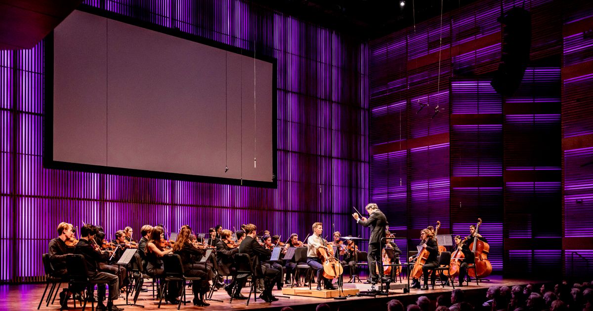Finale Nationaal Cello Concours — Drie finalisten + CvA Symfonie Orkest