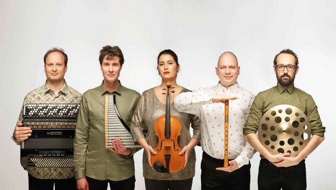 Ensemble Black Pencil (foto Joe Meijer)