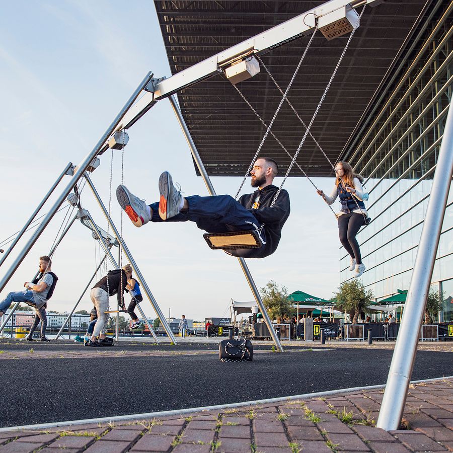 Wannaplay muziekschommels (foto Foppe Schut)