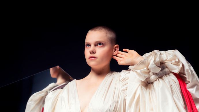 Diamanda Dramm (foto Juri Hiensch)