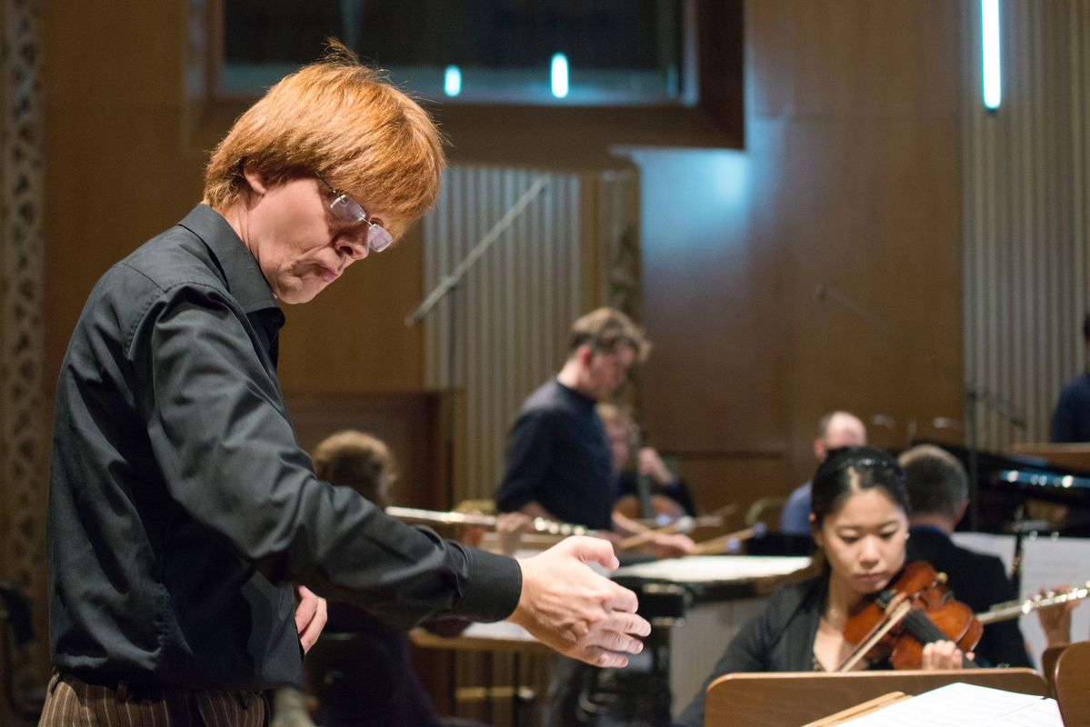 Enno Poppe (foto: Janet Sinica)