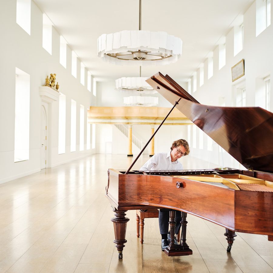 Hannes Minnaar (foto Green Room Creatives-Lars van den Brink)