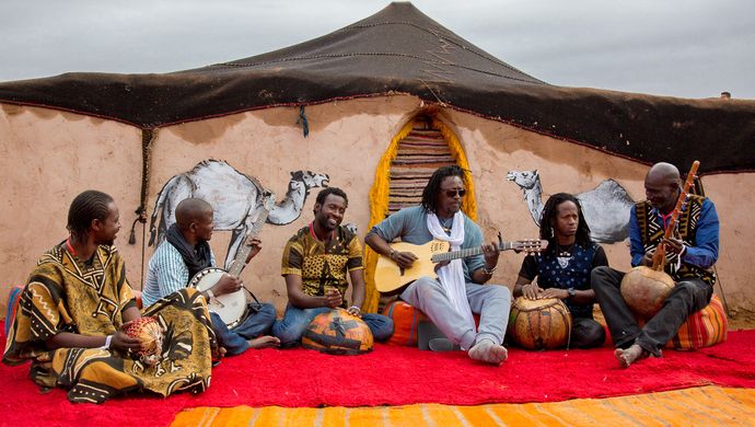 Habib Koité & Bamada (foto Margot Canton Lamousse)