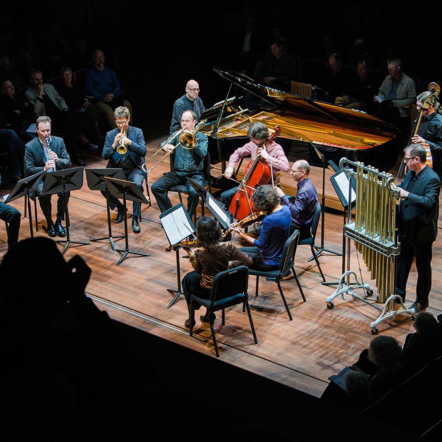 Ives Ensemble (foto Maarten Jüngen)