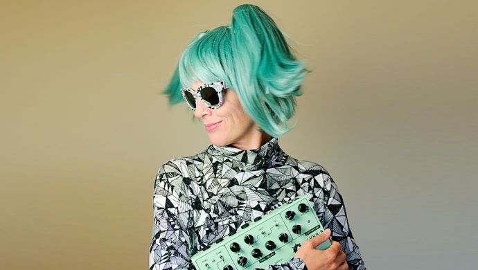 Evelien van den Broek (photo Richard Ayres) 