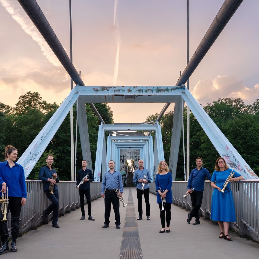 Call For The Company - The Monochrome  Project  (foto Janet Sinica)