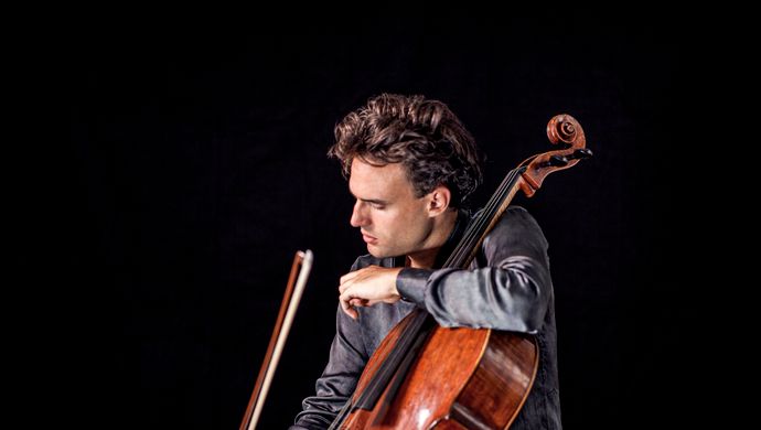 Leonard Elschenbroich © Felix Broede