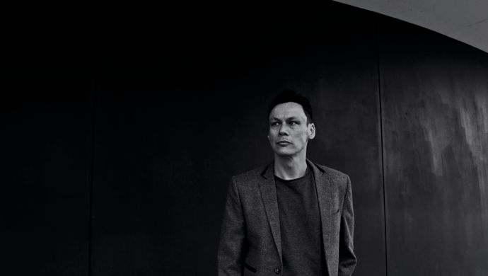 Luke Slater presents The 7th Plain